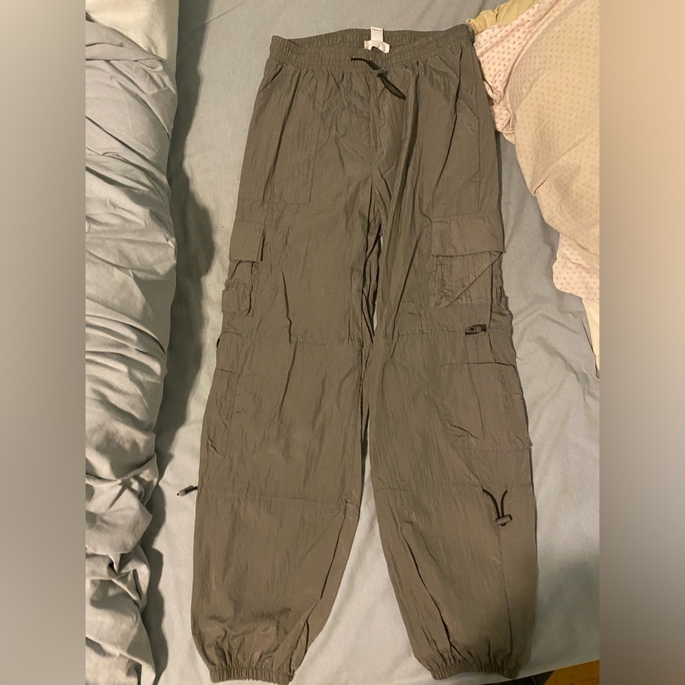 grey parachute cargos